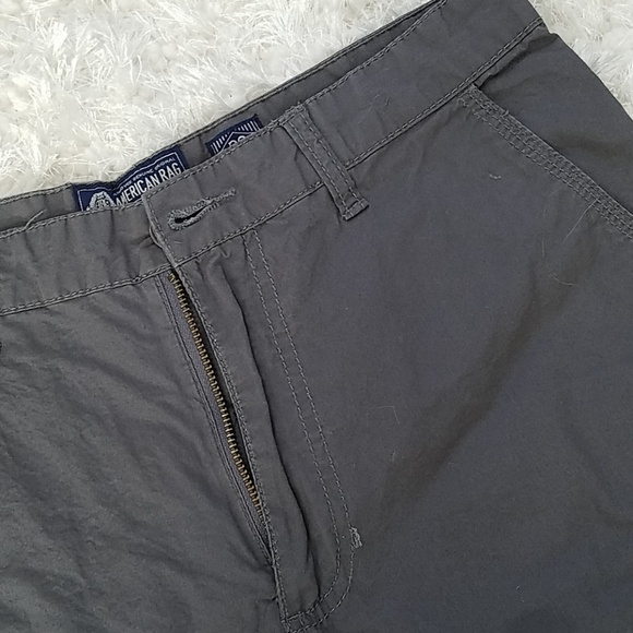 Men's grey knee length short, size 30 - Picture 2 of 4